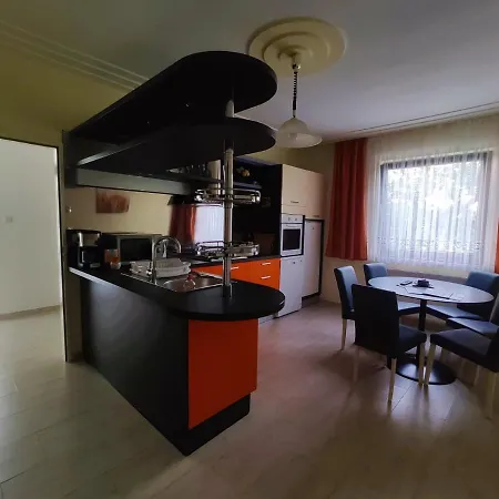 Apartamento Tina *