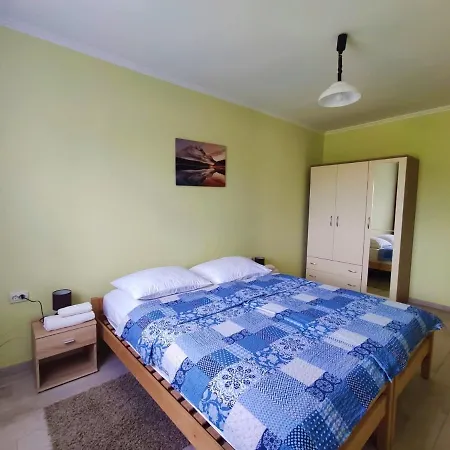 Apartamento Tina *
