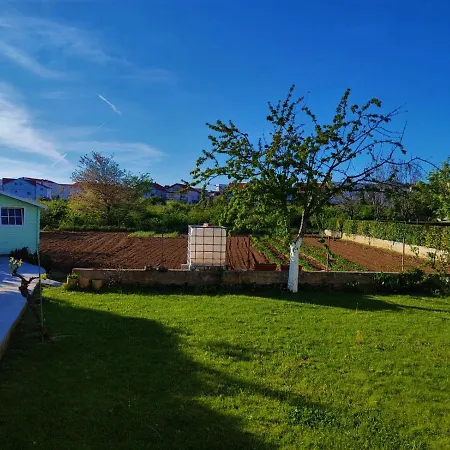 Apartman Tina *