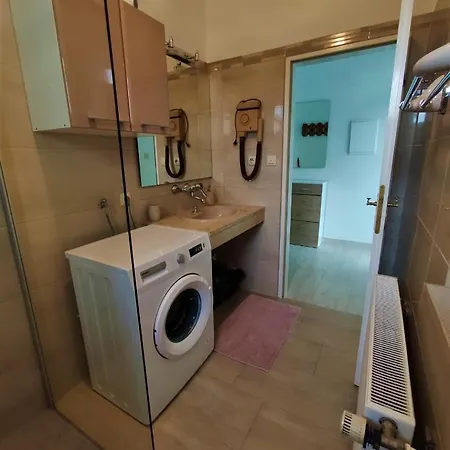Apartman Tina *