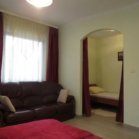 Tina Apartman